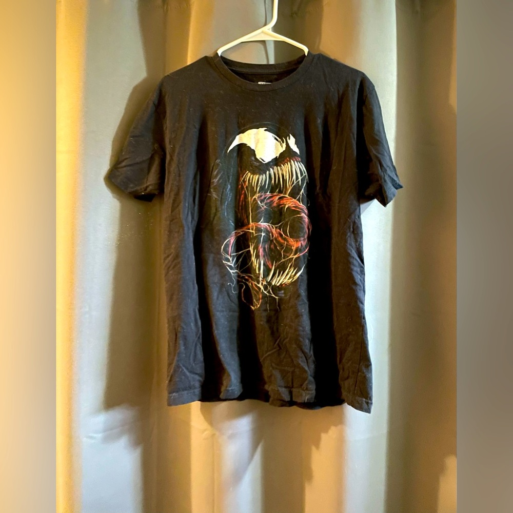 Venom Mens Graphic TShirt